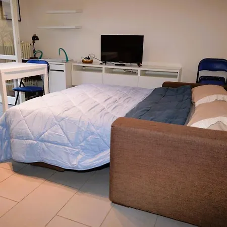 Apartment Stoppani 42 *