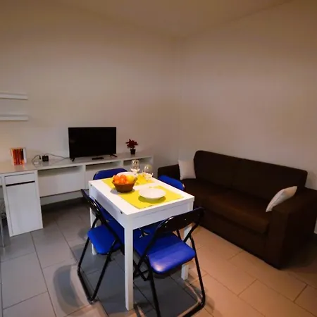 Apartment Stoppani 42 *